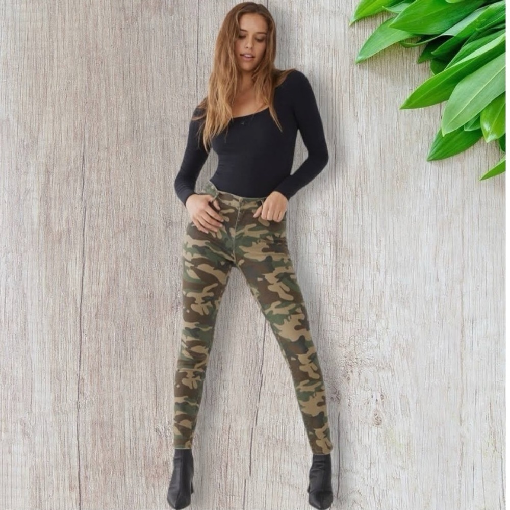 Jennie Curvy True Religion Jeans